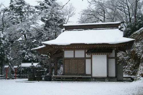 雪の神社２.JPG